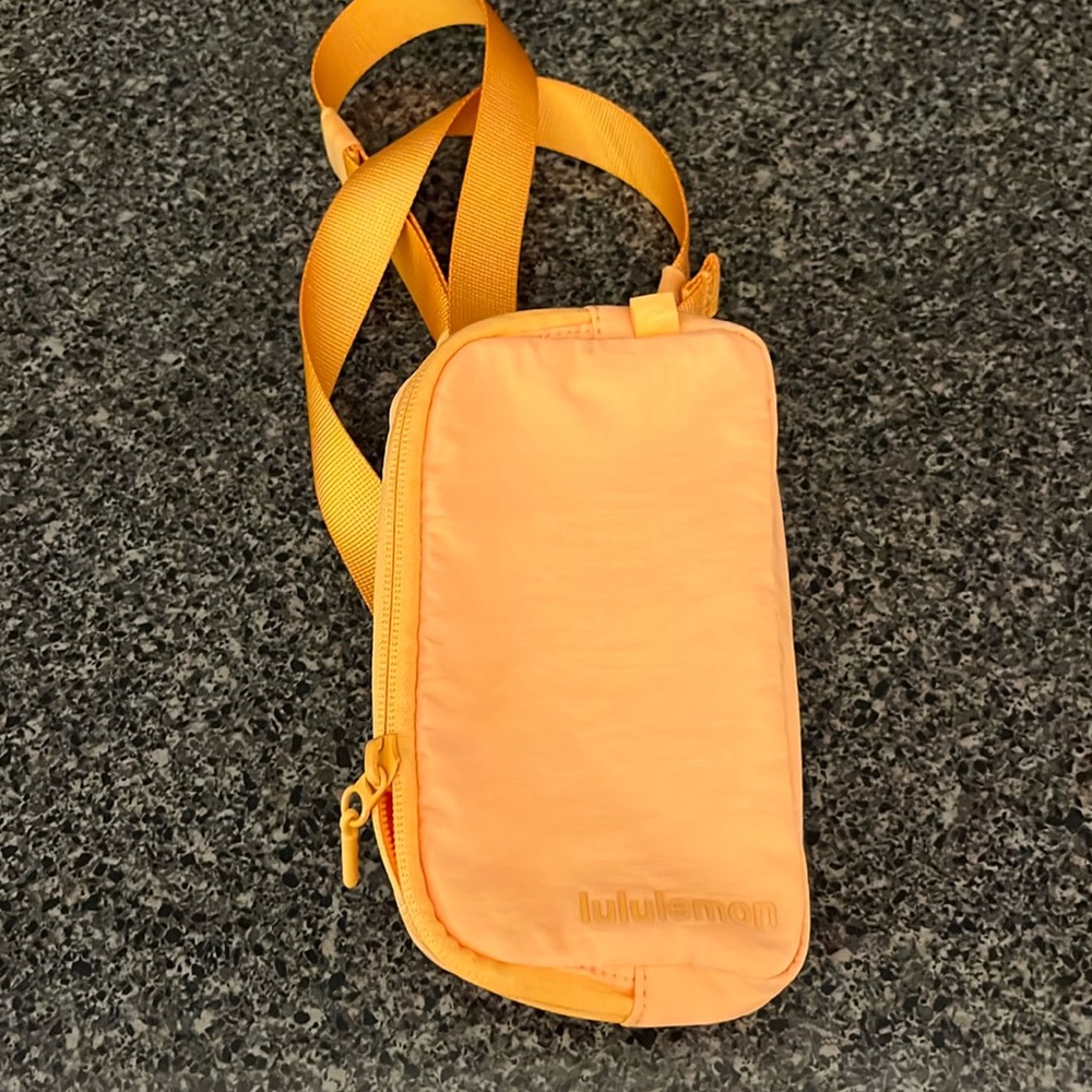 Orange lululemon everywhere belt